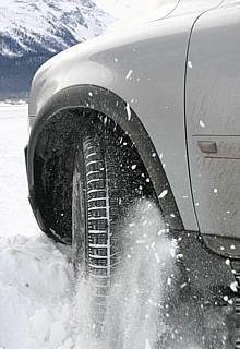 Winterreifen auch bei Mietautos wichtig. Foto: Auto-Reporter/ADAC